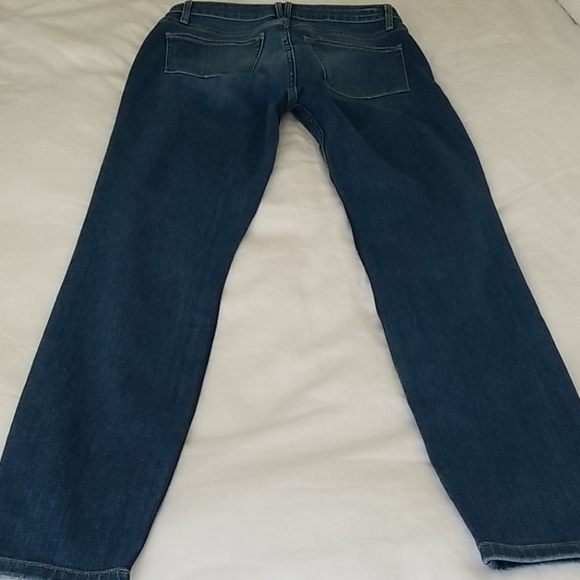 Vineyard Vines High Rise Skinny Ankle Jean - Picture 4 of 7